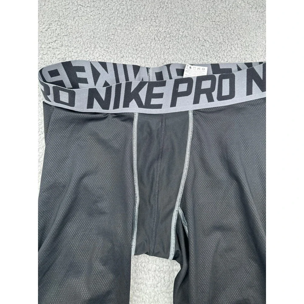 Nike Pro tech men’s training pant sz large